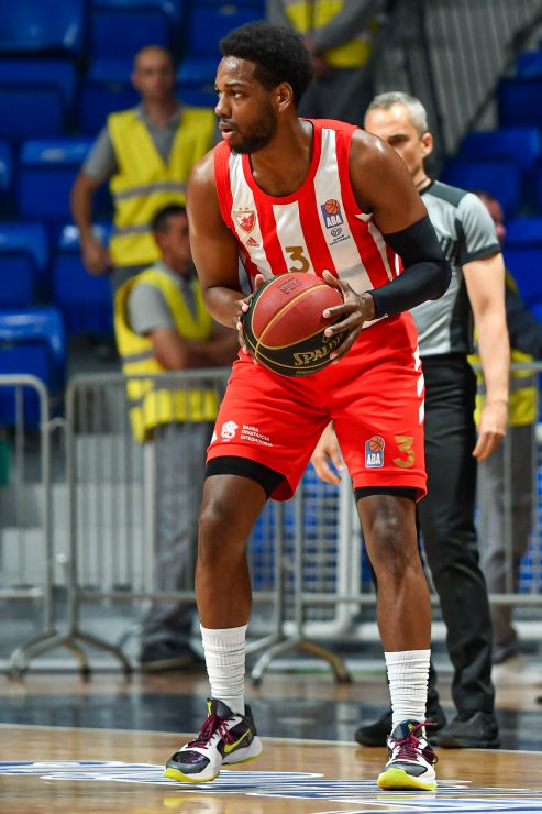 Jordan lloyd basketball hot sale