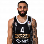 Player Duane Washington