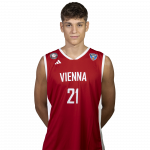 Player Aron Stazić