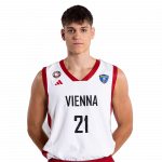 Player Aron Stazić