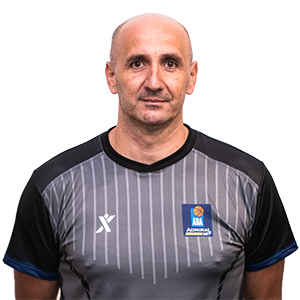 Referee